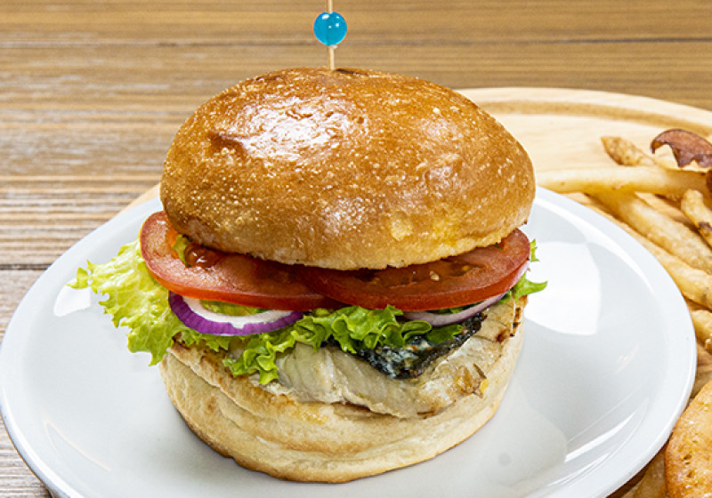 フィッシュバーガー Baked Fish Burger Burg Holic テイクアウト デリバリーの注文 Deli Holic