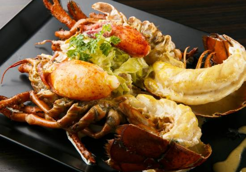 オマール海老の丸ごとソテー Sauteed Canadian Lobster 俺のイタリアン 新橋赤レンガ通 デリバリーの注文 Deli Holic