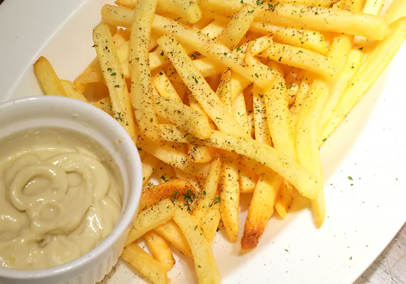 アンチョビマヨネーズのフライドポテト French Fries With Anchovy Mayonnaise 俺のイタリアン八重洲 デリバリーの注文 Deli Holic